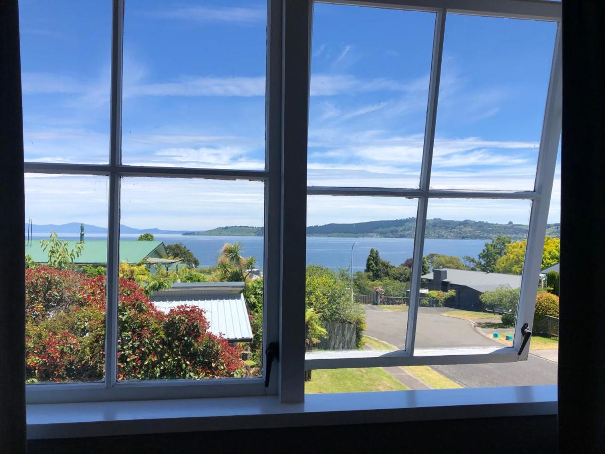 2Mins To Lakefront Family Retreat Lago Lago Taupo Esterno foto